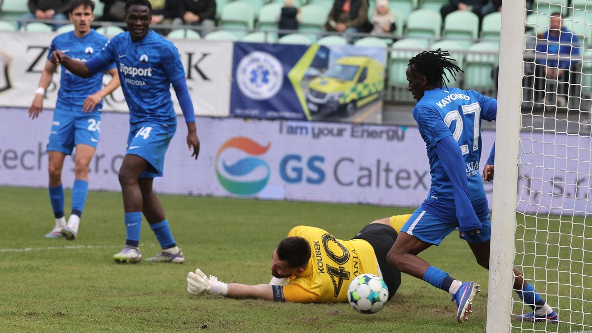 Máme dva zápasy na to, abychom dotáhli tu káru tam, kam potřebujeme, říkal zklamaný Kováč